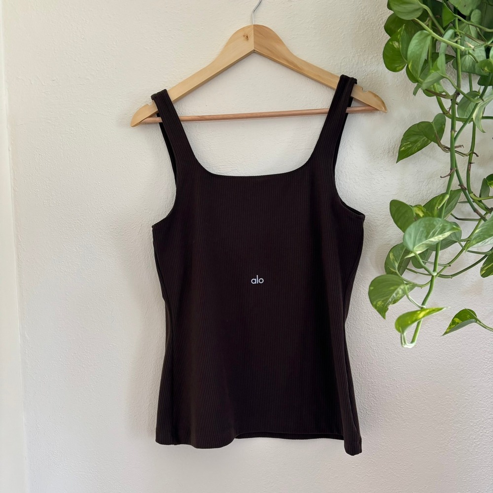 Alo yoga brown activewear tank top built in bra